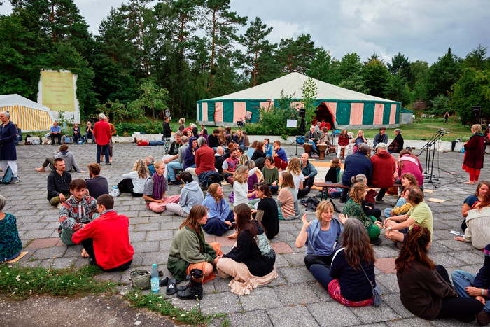 ZEGG Sommerfestival 2025 FINNEGAN KOICHI GODENSCHWEGER MedRes 144