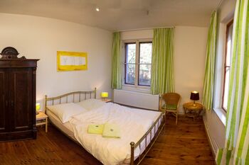 Einzel- und Doppelzimmer